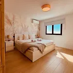 Click&guest - Sunny Oasis Terrace