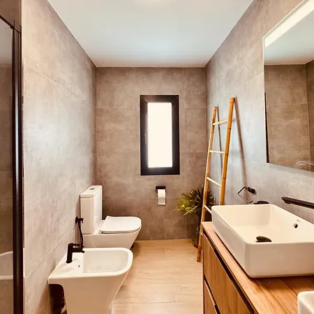 Click&guest - Sunny Oasis Terrace Vakantiehuis *