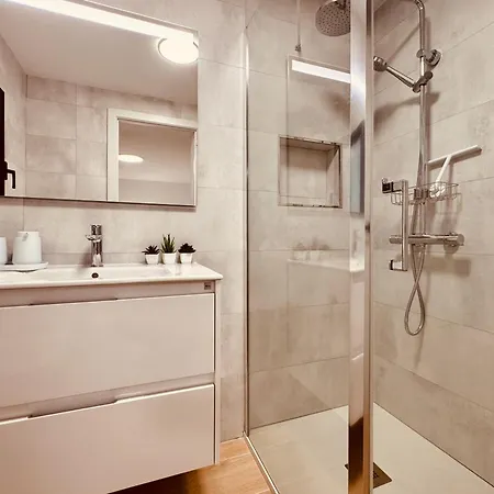 بيت للعطل Click&guest - Sunny Oasis Terrace