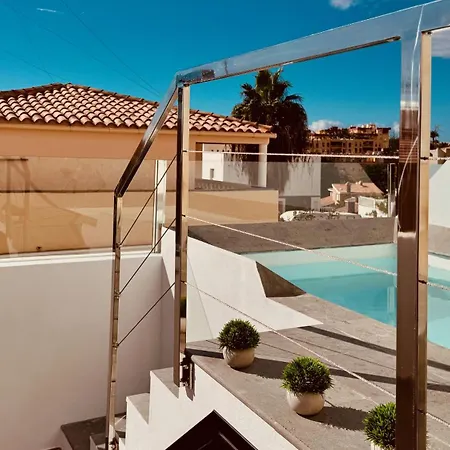 Vakantiehuis Click&guest - Sunny Oasis Terrace *