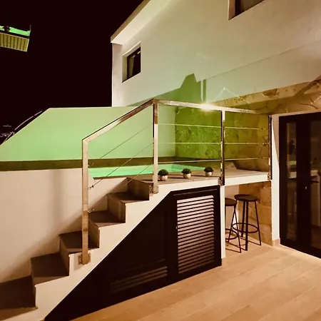 Click&guest - Sunny Oasis Terrace *