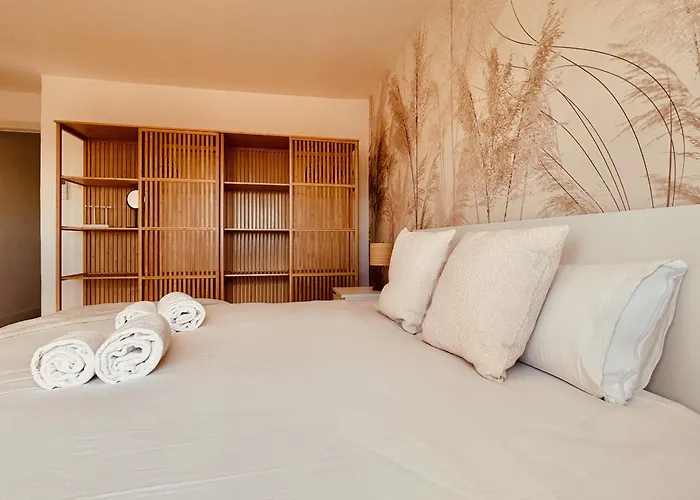 Vakantiehuis Click&guest - Sunny Oasis Terrace