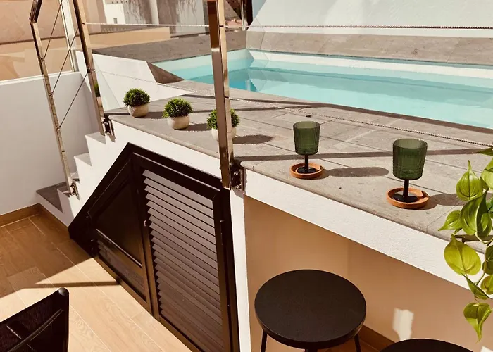 Click&guest - Sunny Oasis Terrace Vakantiehuis